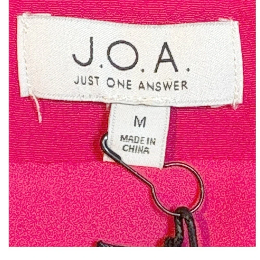 JOA Faux Wrap Pencil Skirt Womens Medium Pink Buckle Front Slit Zipper Back NEW‎